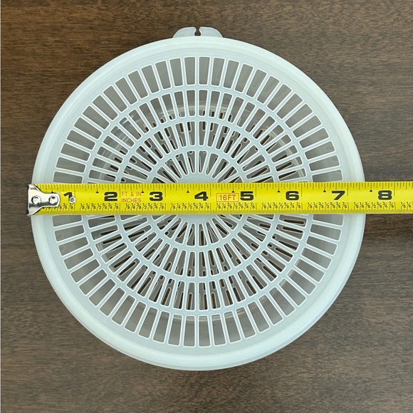 TUPPERWARE 7 3/8" CRYSTALWAVE MICROWAVE STEAMER STRAINER WITH STRAINER LID - Picture 3 of 7